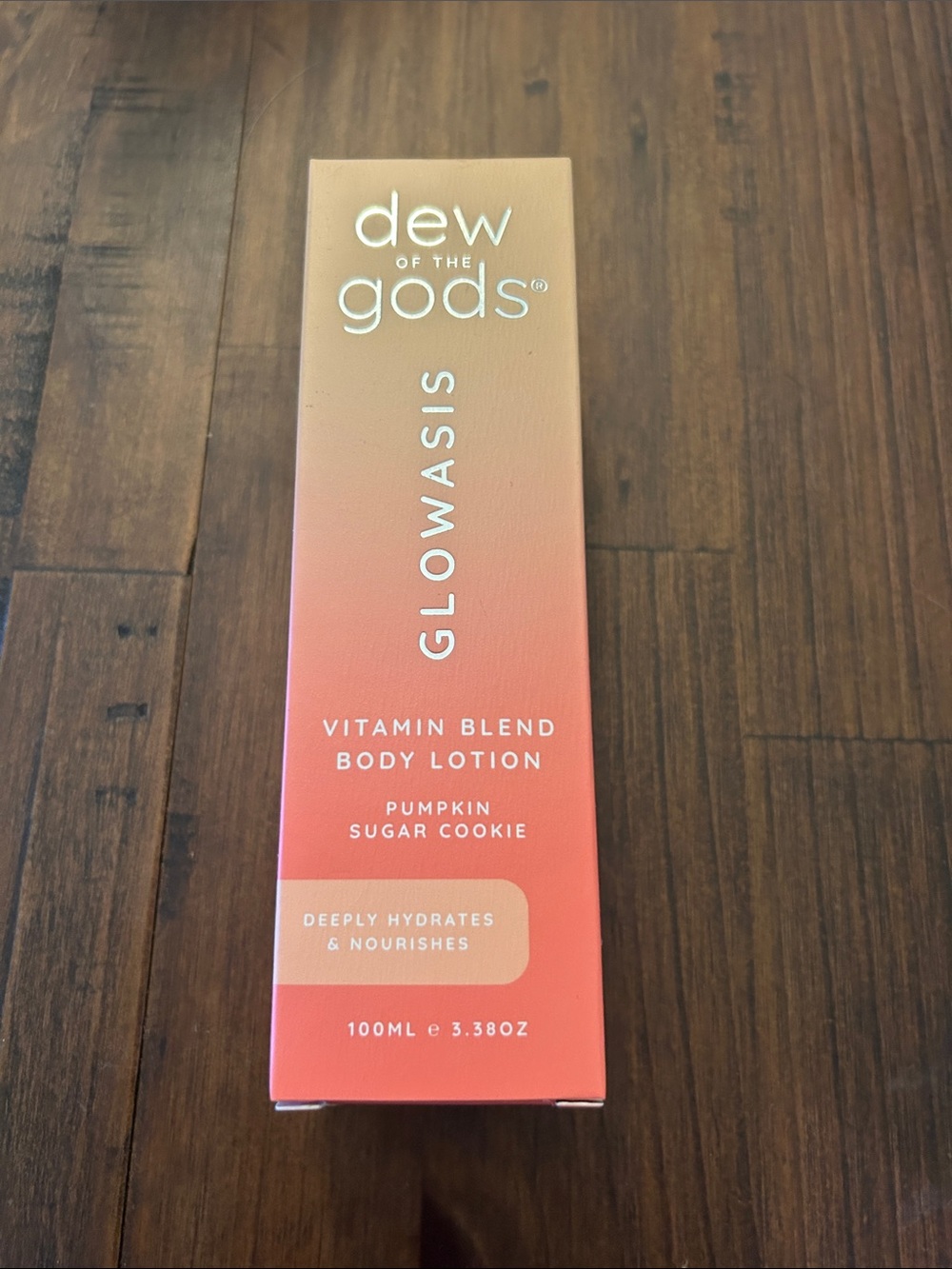 Glowasis Vitamin Blend Body Lotion - Pumpkin Sugar Cookie (Peach-Orange)